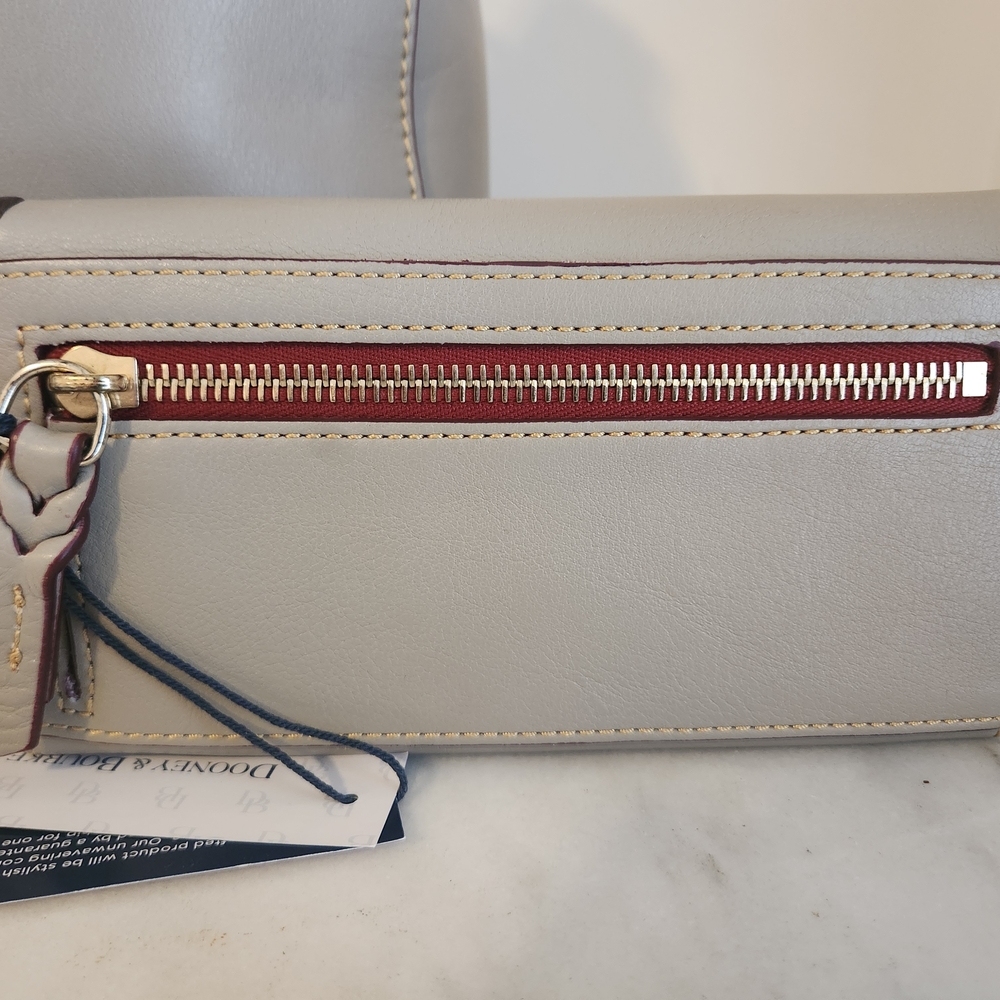 NWT Dooney & Bourke Hattie Drawstring Florentine Leather Bucket Bag Wallet - Picture 4 of 15